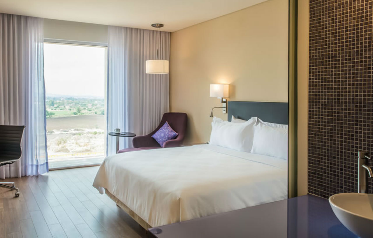 Fiesta Inn Silao Puerto Interior ภายนอก รูปภาพ